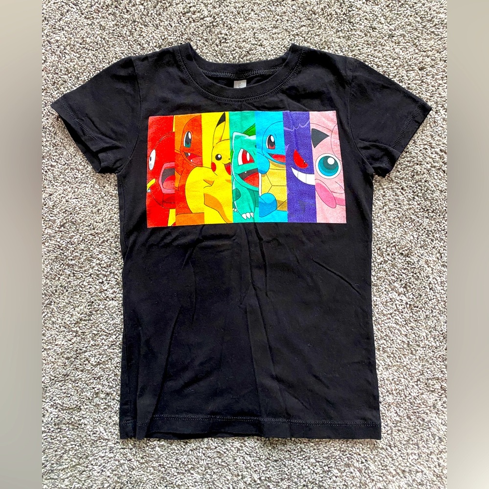 Girls Pokémon t-shirt size m (7-8)